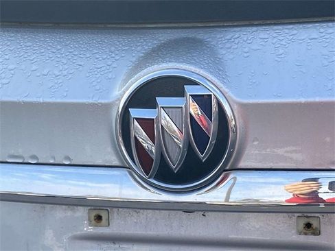 Used 2022 Buick Encore Preferred image 12