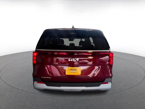 Used 2026 Kia Carnival FWD image 11