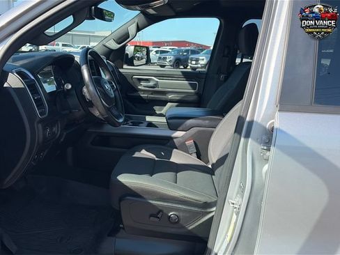 Used 2022 RAM 1500 Big Horn AWD/4WD image 9