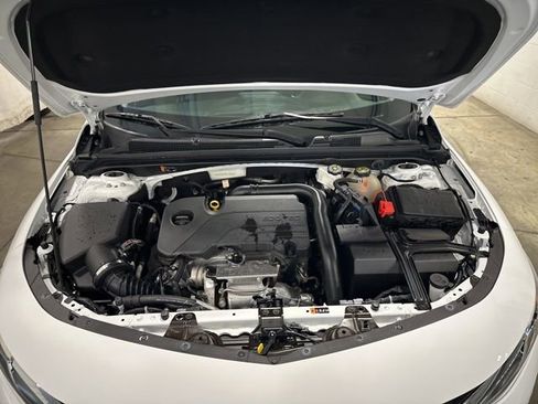 Used 2024 Chevrolet Malibu LT image 32