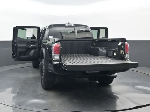 Used 2018 Toyota Tacoma TRD Pro AWD/4WD image 36