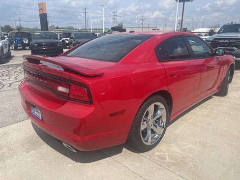 Used 2012 Dodge Charger SXT w/ Rallye Appearance Group RWD image 3