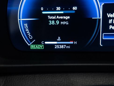 Certified 2024 Toyota Crown Limited image 17