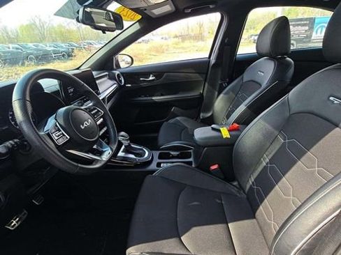 Certified 2023 Kia Forte GT-Line w/ GT-Line Premium Package FWD image 9