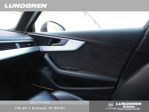 Used 2019 Audi S4 Prestige w/ Prestige Package image 29