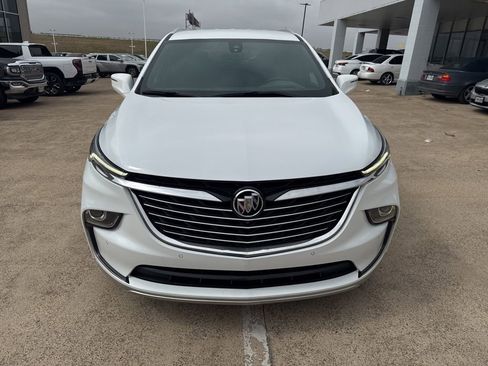 Used 2024 Buick Enclave Premium image 10