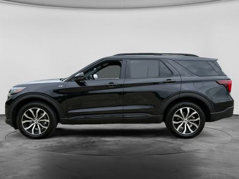 Used 2025 Ford Explorer ST-Line AWD/4WD image 5