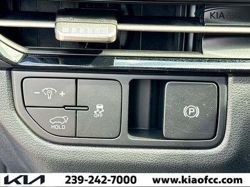 New 2026 Kia Sportage EX FWD image 32