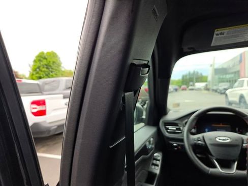 Used 2024 Ford Escape ST-Line w/ Tech Pack #1 AWD/4WD image 29