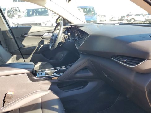 Used 2023 Buick Envision Essence image 34