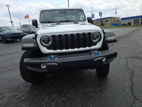 Used 2025 Jeep Wrangler Unlimited Rubicon 4xe w/ Safety Group AWD/4WD image 12