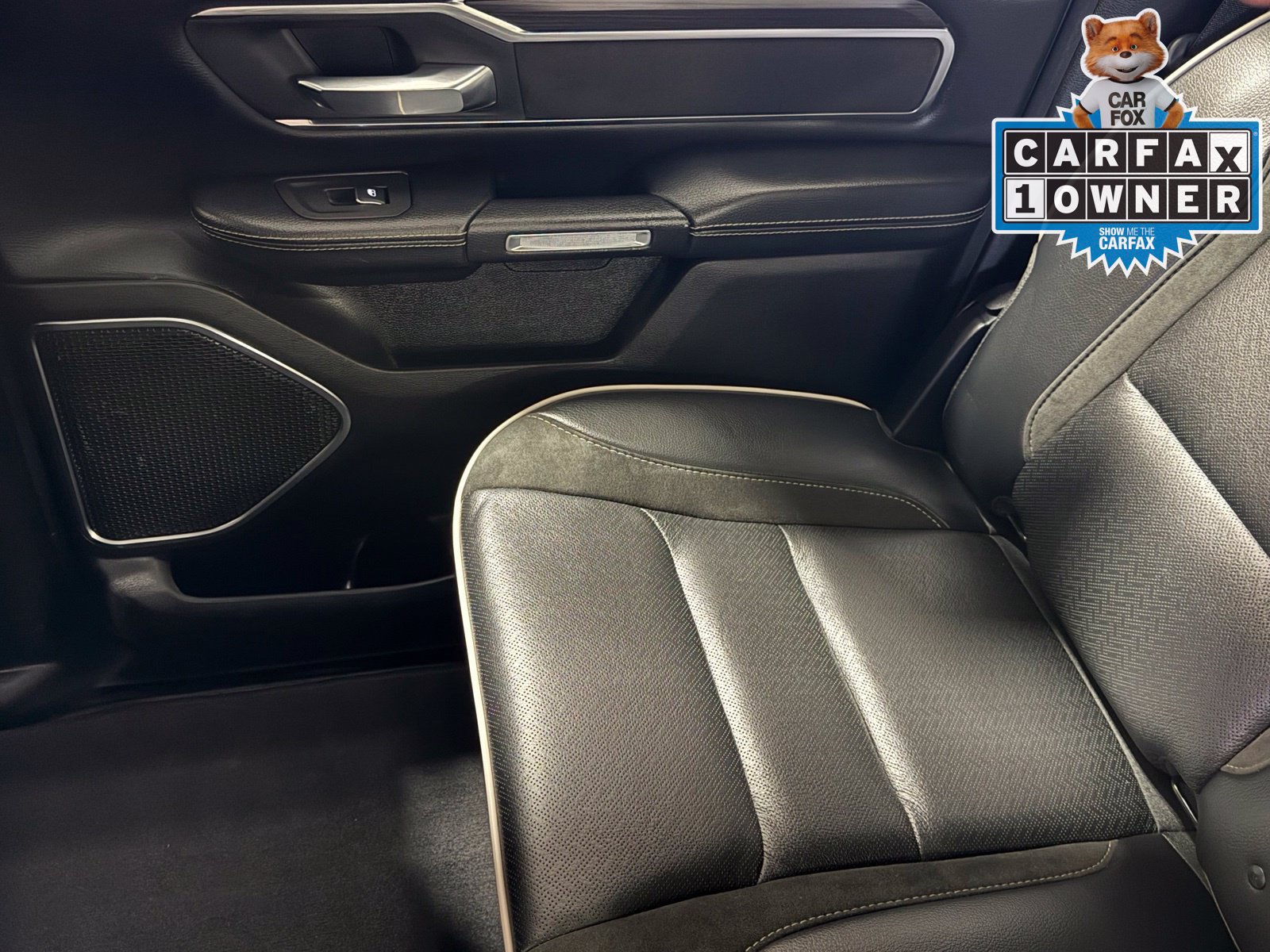 Used 2025 RAM 1500 Laramie AWD/4WD image 31