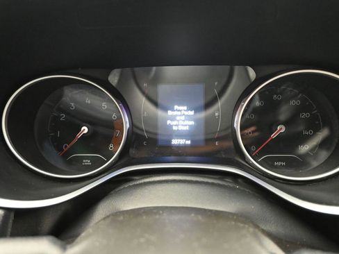 Used 2021 Jeep Compass Sport image 13