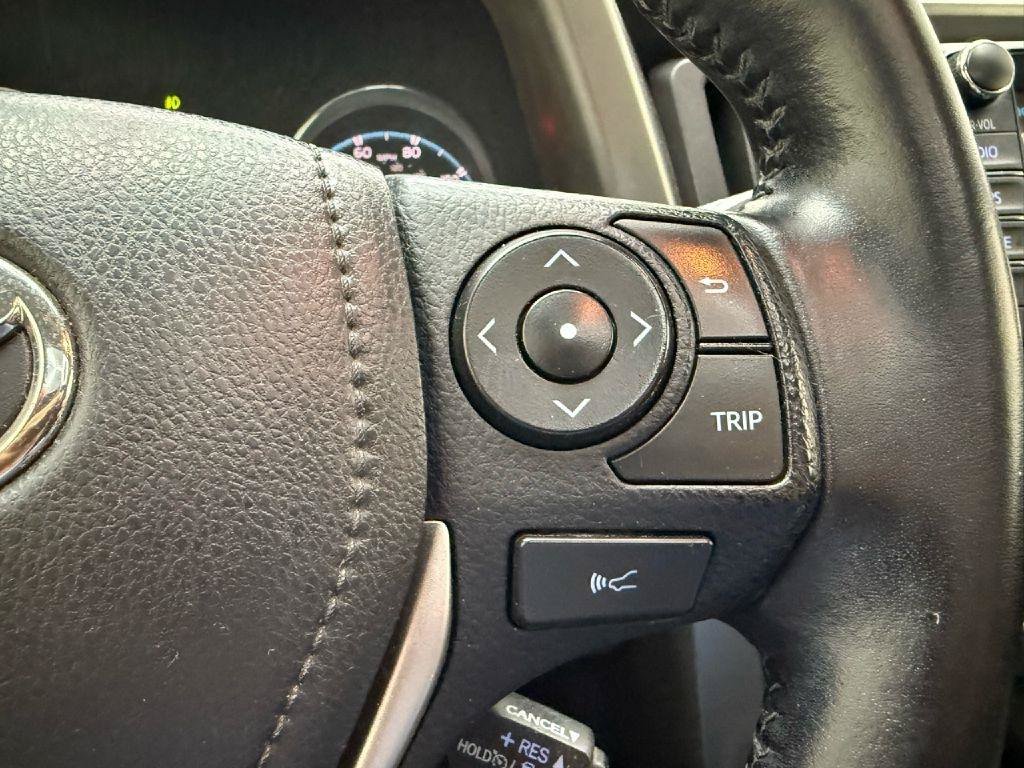 Used 2017 Toyota RAV4 Limited AWD/4WD image 15