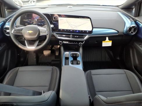 New 2026 Chevrolet Equinox EV LT image 22