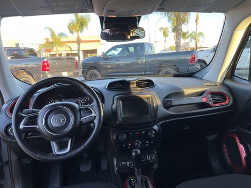 Used 2020 Jeep Renegade Trailhawk w/ Cold Weather Group image 24