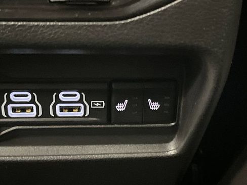 Used 2024 Jeep Grand Cherokee Limited image 34