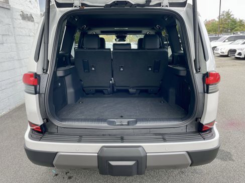 Used 2024 Lexus GX 550 image 36