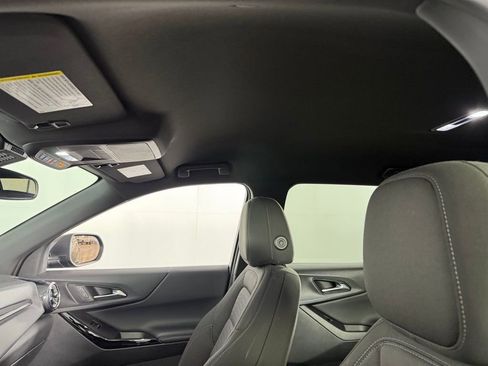 Used 2025 Chevrolet Equinox LT image 24