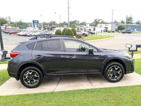 Used 2019 Subaru Crosstrek 2.0i Premium w/ Moonroof Package AWD/4WD image 11
