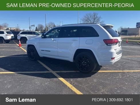 Used 2021 Jeep Grand Cherokee Laredo X image 5