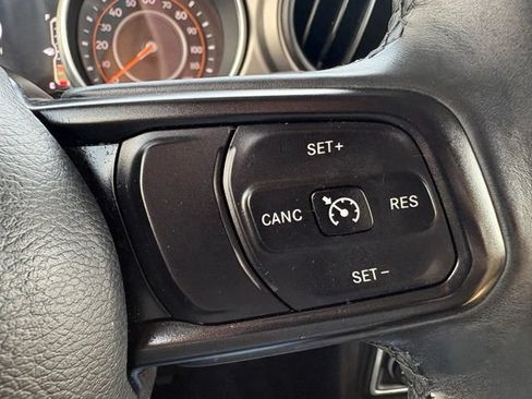 Used 2018 Jeep Wrangler Unlimited Sport S AWD/4WD image 25