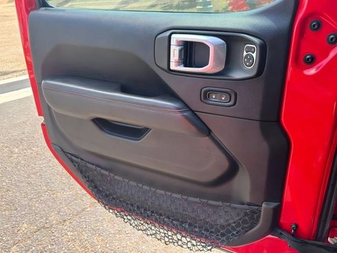 Used 2019 Jeep Wrangler Unlimited Rubicon AWD/4WD image 11