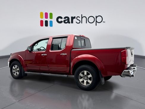 Used 2014 Nissan Frontier SL w/ SL Moonroof Package AWD/4WD image 3