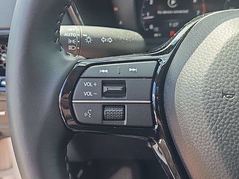 Used 2026 Honda CR-V EX-L image 25
