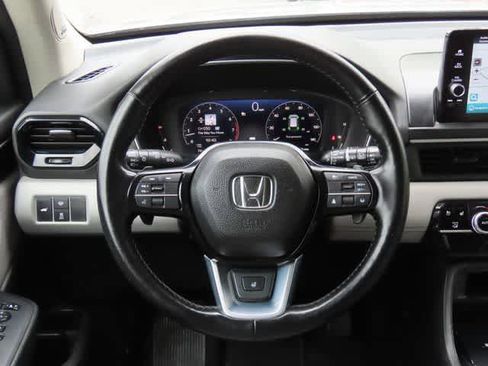 Used 2023 Honda Pilot Elite image 22