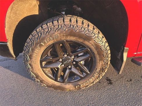 Certified 2024 Chevrolet Silverado 1500 LT Trail Boss w/ Convenience Package II image 34