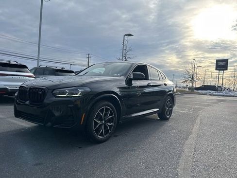 Used 2024 BMW X4 M40i w/ Premium Package image 3