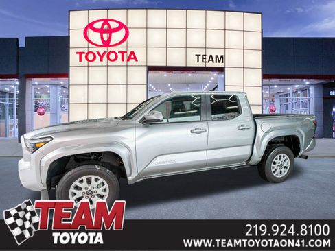Certified 2024 Toyota Tacoma SR5 image 1