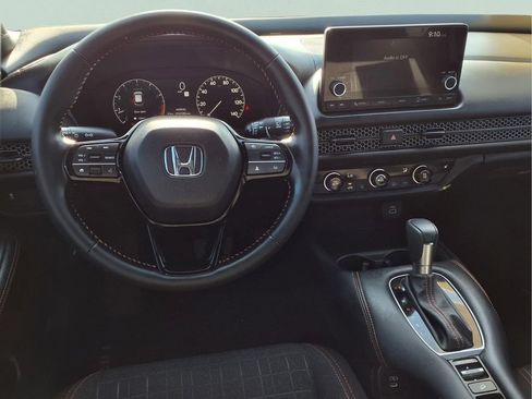 Certified 2025 Honda HR-V Sport image 13
