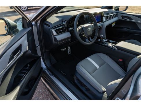 New 2026 Toyota Camry SE image 10