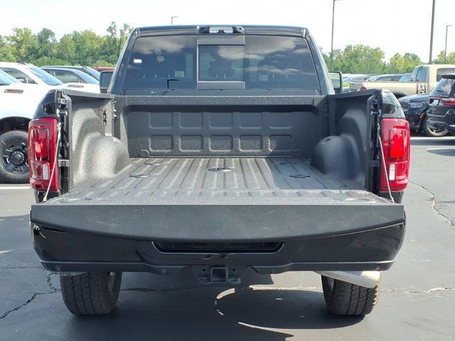 New 2026 RAM 3500 Big Horn AWD/4WD image 16