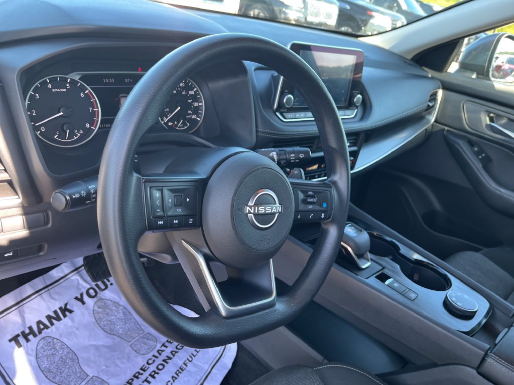 Used 2024 Nissan Rogue SV AWD/4WD image 14