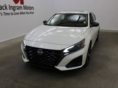 Certified 2023 Nissan Altima 2.5 SR w/ SR Premium Package