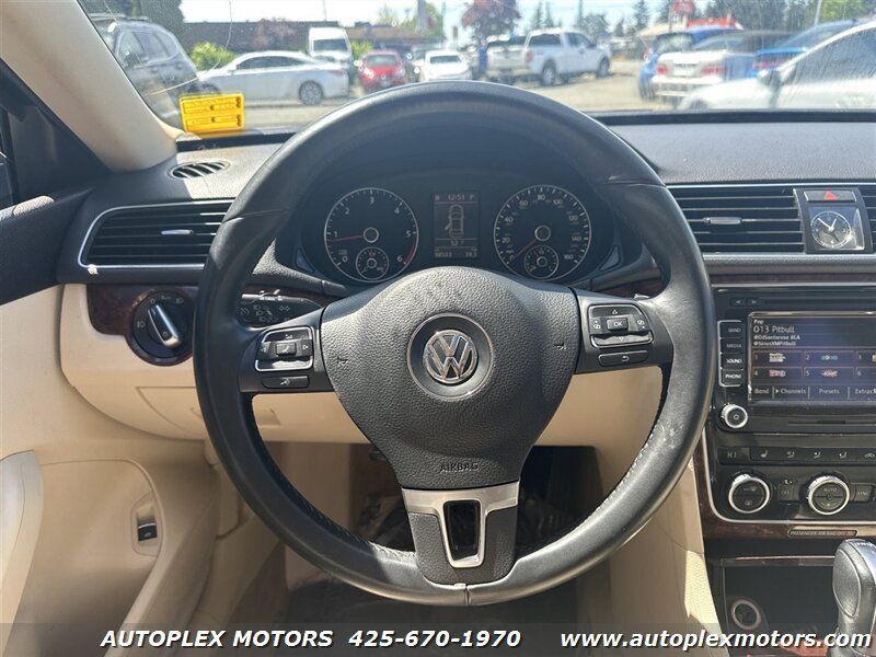 Used 2013 Volkswagen Passat TDI SEL Premium FWD image 16