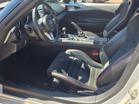 Used 2018 MAZDA MX-5 Miata Club w/ Brembo/BBS Recaro Package RWD image 8