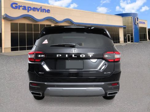 New 2026 Honda Pilot Elite image 4