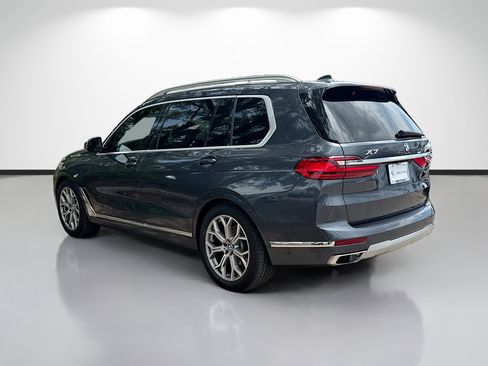 Used 2021 BMW X7 xDrive40i w/ Premium Package AWD/4WD image 5