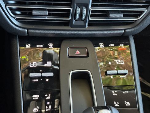 New 2026 Porsche Macan AWD/4WD image 24