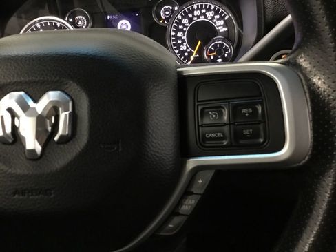 Used 2020 RAM 2500 Big Horn image 33