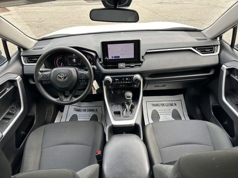 Used 2024 Toyota RAV4 LE image 21