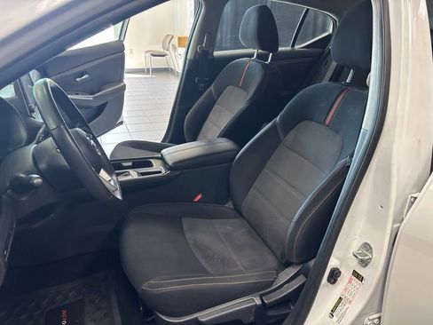 Used 2020 Nissan Sentra SR w/ Electronics Package FWD image 20