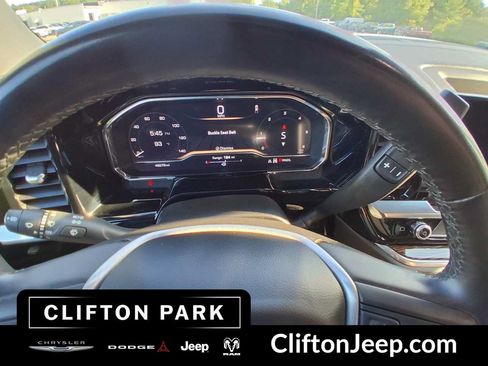 Used 2024 GMC Sierra 1500 SLE AWD/4WD image 21