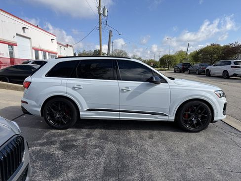Used 2025 Audi SQ7 Prestige AWD/4WD image 8