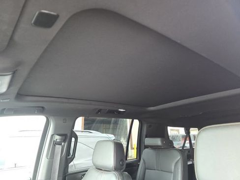 Used 2024 Chevrolet Suburban RST w/ Luxury Package AWD/4WD image 12
