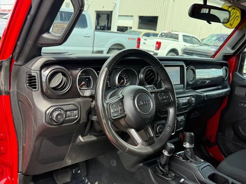 Used 2021 Jeep Wrangler Unlimited Sport AWD/4WD image 4